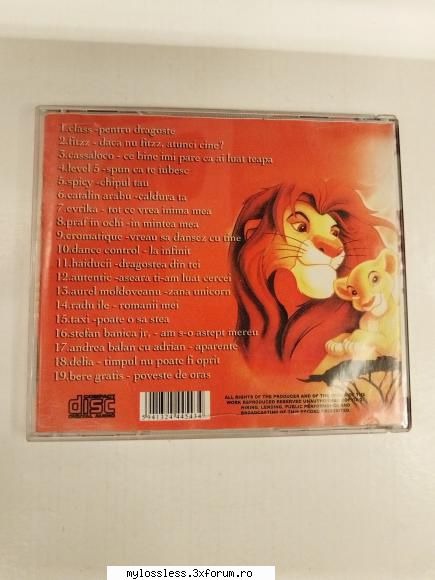 copertile sunt facute cu telefonul , n-am gasit informatii pe discogs despre aceasta  ......